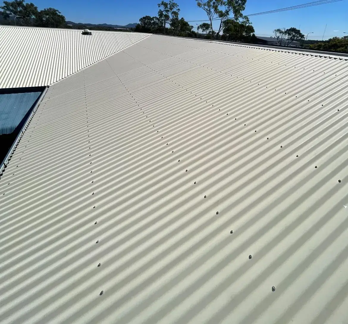 Gladstone roof after soft washing by Call Campo